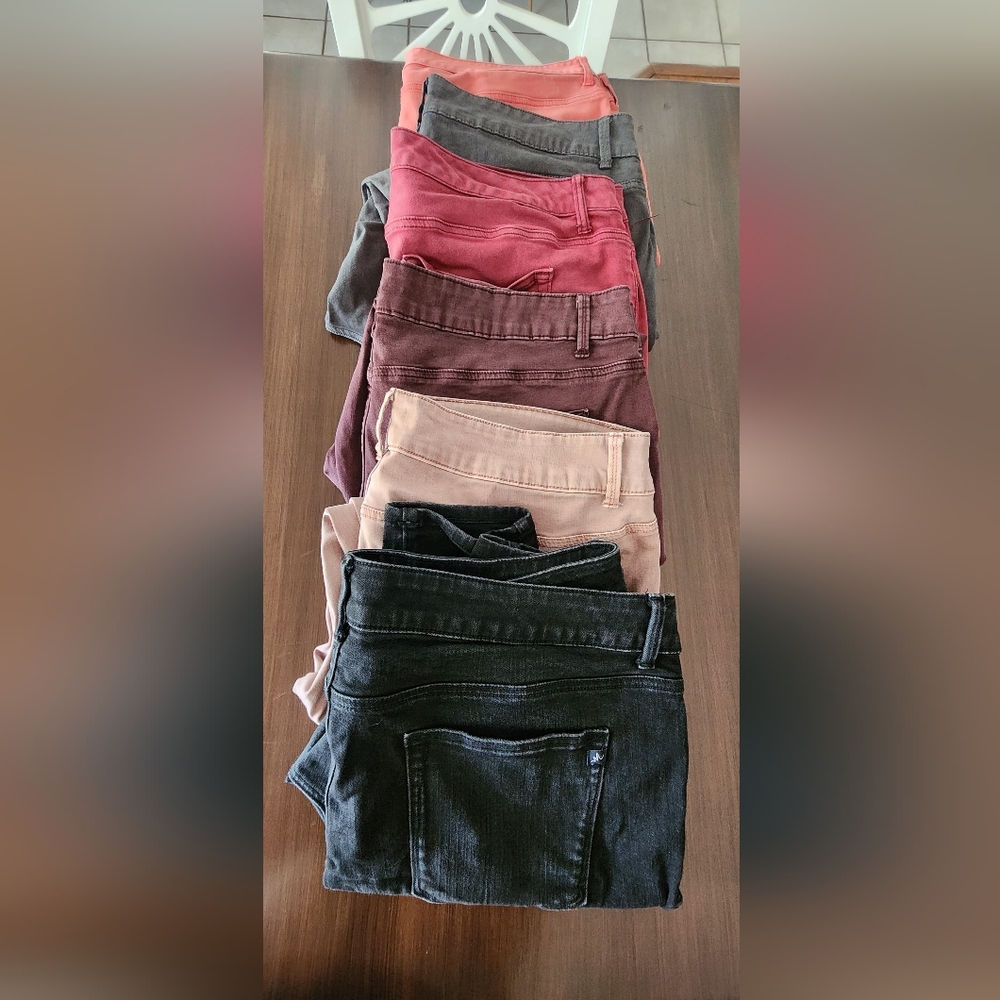 Lot Of 6 Pairs Maurices 22 Short Or Hemmed Jeggings Stretchy Pants / Denim